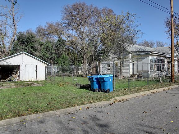4th image of 953 Barnett St N