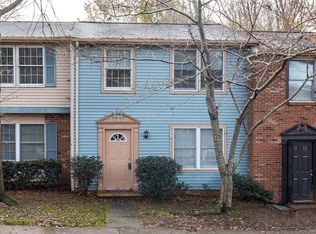 8250 Knights Bridge Rd, Charlotte, NC 28210