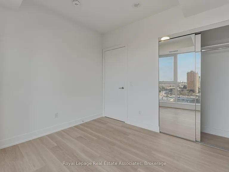 25 Cordova Ave #1112 — Photo 15