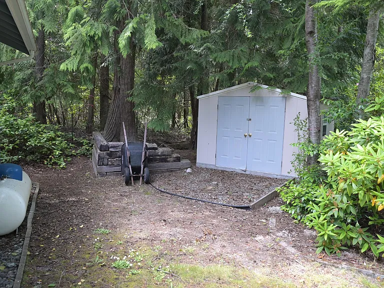 353 Madrona Way — Photo 19