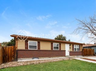 5539 Yost Ct, Denver, CO 80239