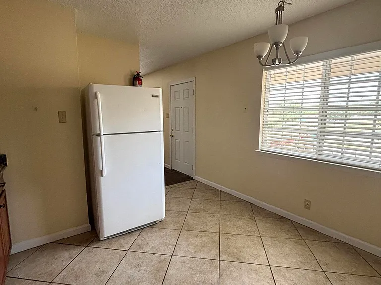 1601 N El Paso St #2 — Photo 7