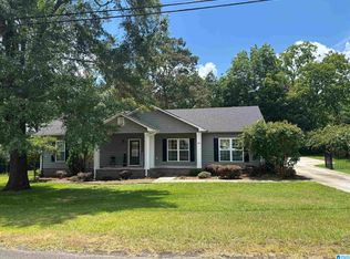 307 1st St N, Oneonta, AL 35121