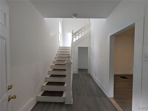 3rd image of 300 Arthur St