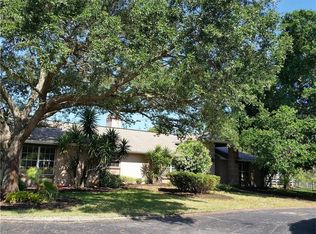 9429 Hilltop Dr, New Port Richey, FL 34654