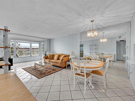 5th image of 7960 N Sunrise Lakes Dr APT 311