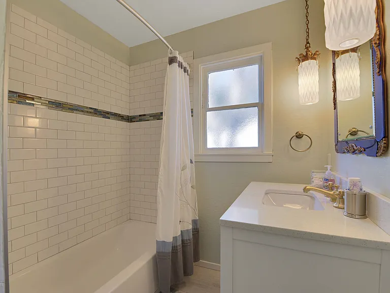 219 Mitchler St — Photo 22