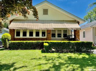 1728 S Walnut St, Springfield, IL 62704