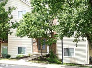 27 Rio Grande Cir APT 11, Florence, KY 41042