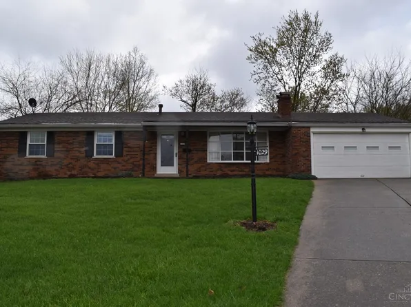 1029 Pinehollow Ln, Cincinnati, OH 45231