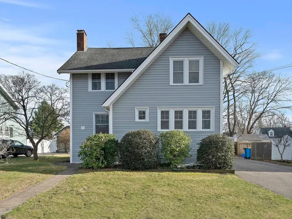 18 Norfolk Rd, Randolph, MA 02368