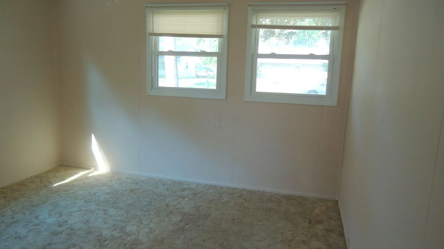 1010 Oak St photo 1