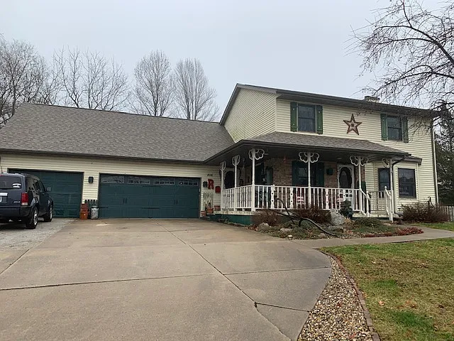 806 Edgewood Dr photo 1