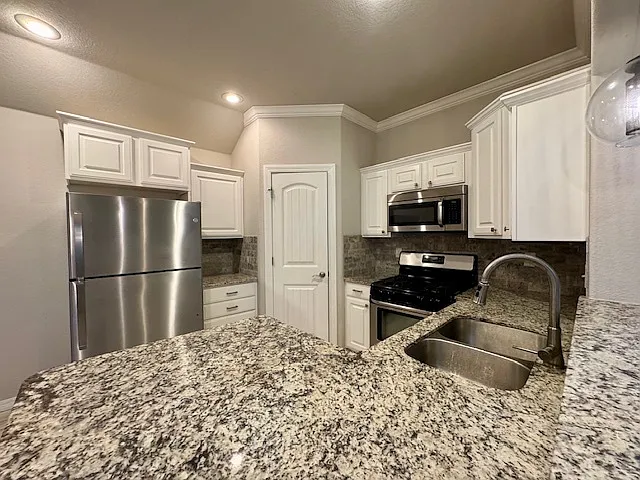 100 Sullivans Way - 1 — Photo 2