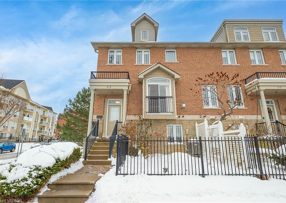 1st image of 33 Wellington S