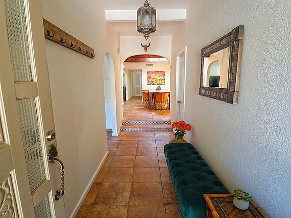 5th image of 228 Caballo Dr