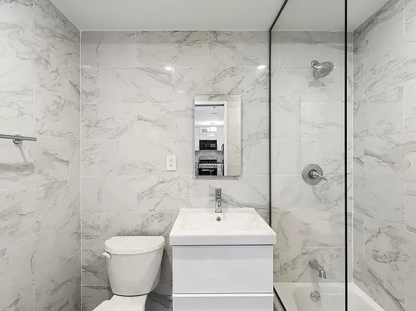 400 East 14th Street image 6 of 13