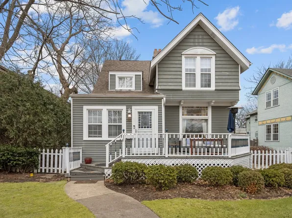 385 Park Ave, Highland Park, IL 60035