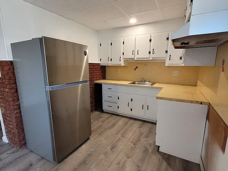 833 W Mifflin St — Photo 3