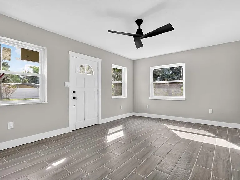 2612 Roxbury Rd — Photo 8