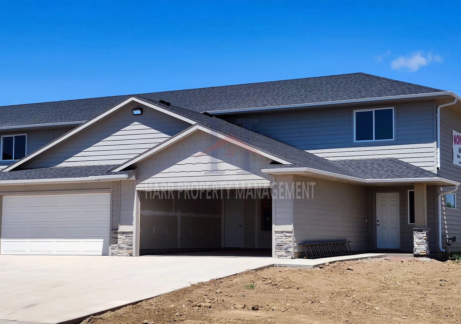 Sundance Ridge / Hitching Place — Photo 2