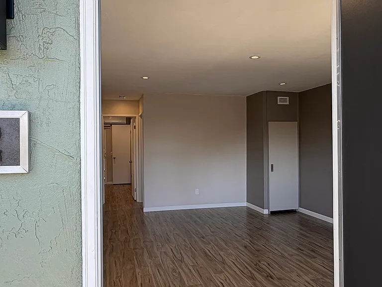 4430 Laurel St #2 — Photo 5