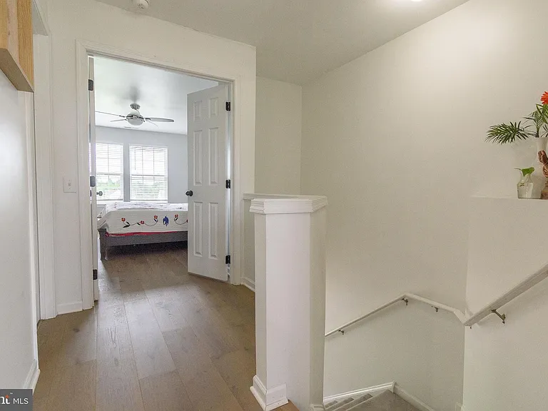 303 Ellison Dr — Photo 20
