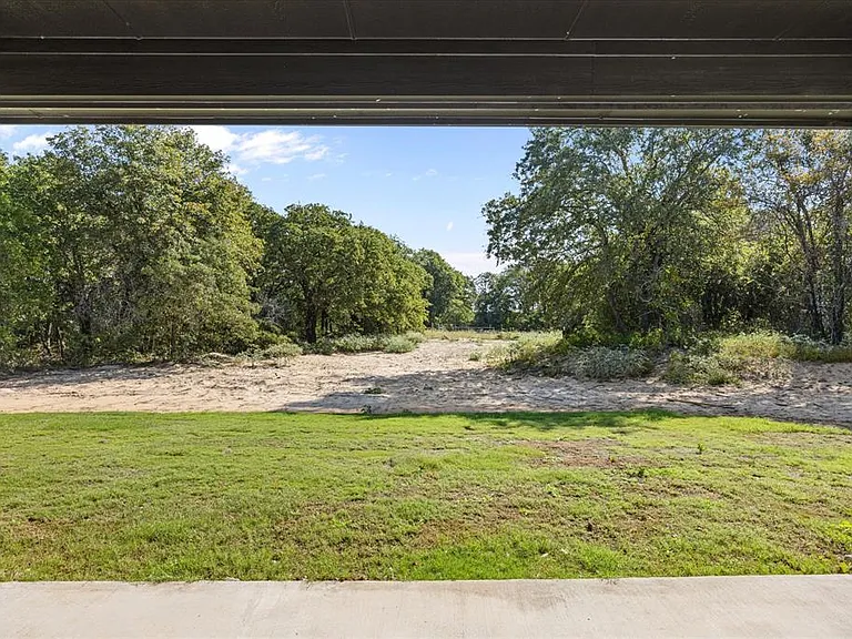 2057 Glenhollow Dr — Photo 35