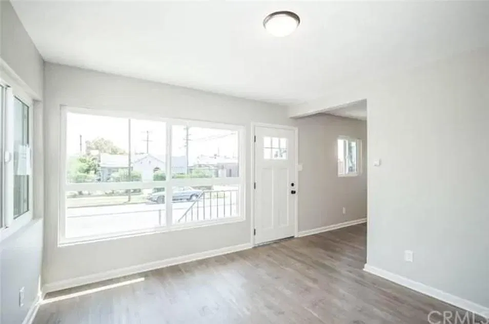 1 bed, 650 sqft, $2,200 — Photo 3