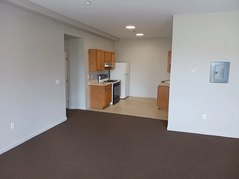 588-612 E Main St #A-592 — Photo 3