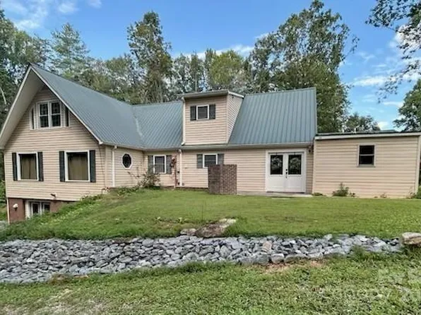 190 Lightning Ridge Dr, Marion, NC 28752