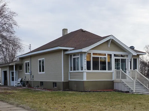 1118 8th Ave, Eldora, IA 50627