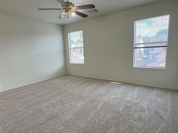 5th image of 23822 Single Oak St