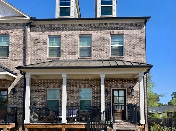 768 Honey Bee Ln, Lawrenceville, GA 30046