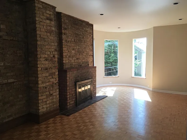 1853 N Orleans St #2 — Photo 4