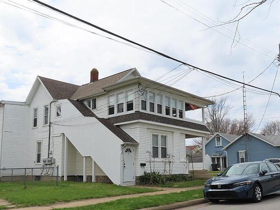 2nd image of 1110 3rd St