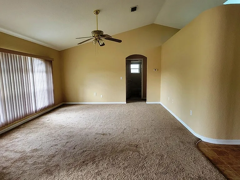 732 Sinclair Ter — Photo 7