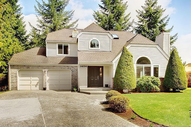 1st image of 1404 228th Ct NE