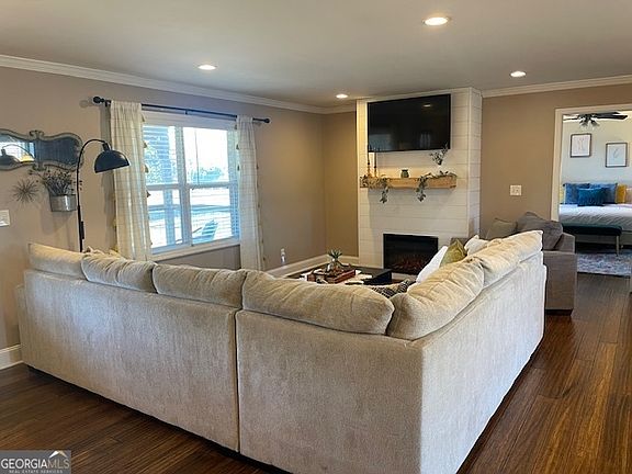 4th image of 425 Trice Cemetary Rd