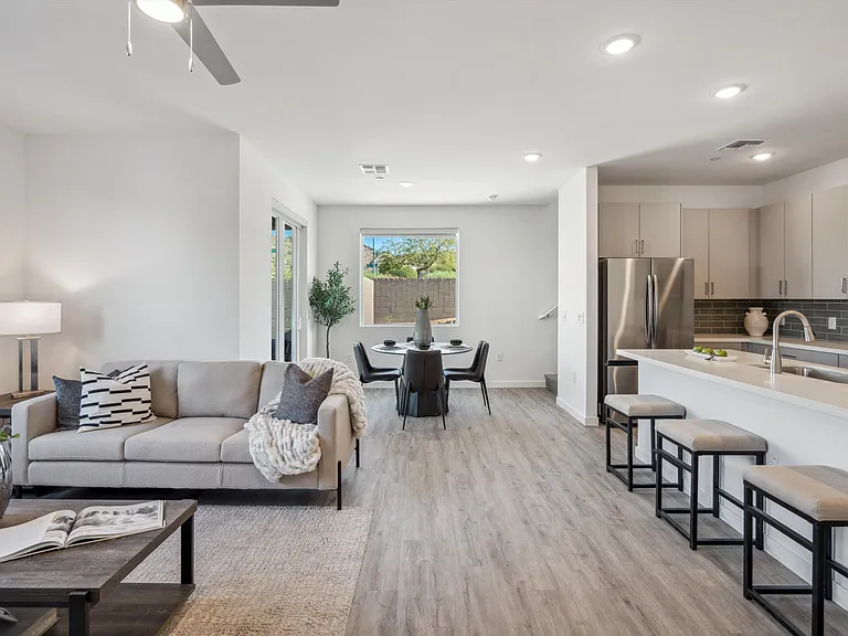 Agave Townhomes — Photo 123