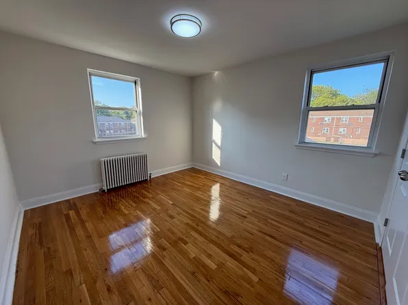 224-17 64th Avenue image 3 of 8