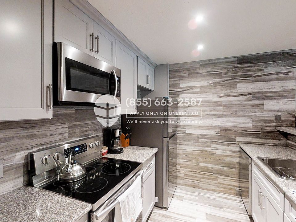 1st image of 2031 Market Ave APT 116