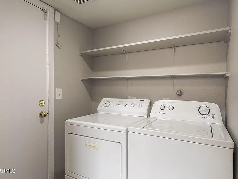619 E Jensen St #7 — Photo 14