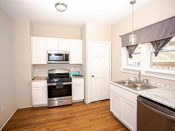 4th image of 361 Wadsworth St #A