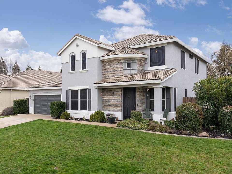 1st image of 3033 Braemer Dr