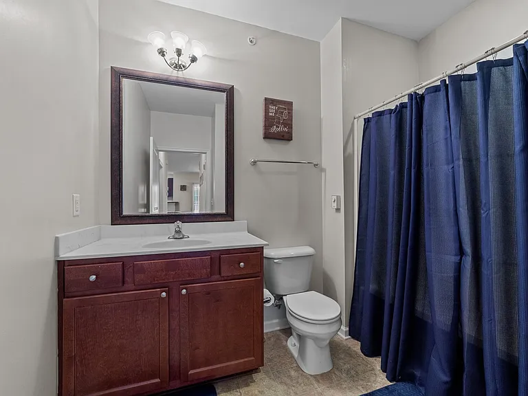 2424 Chancery Ln #207-1 — Photo 16