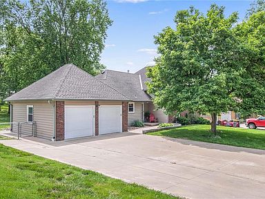 2231 N 86th Ter, Kansas City, KS 66109 | Zillow