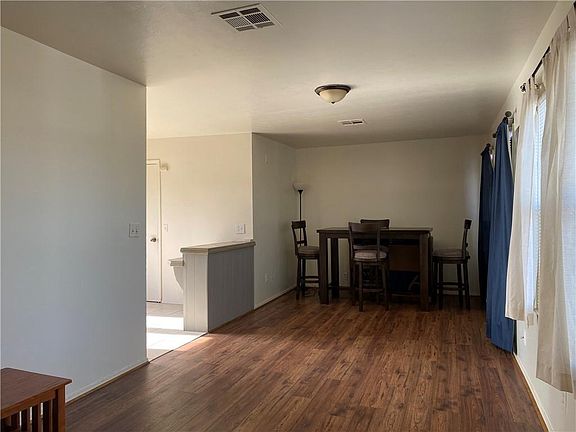 5th image of 3114 SE 21st St
