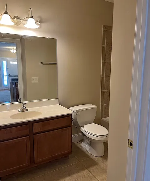 2672 Gardenia Ave #6 — Photo 10