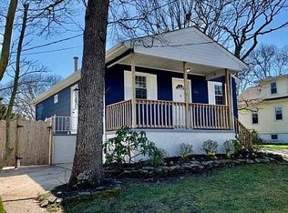 522 Rhode Island Ave, Somers Point, NJ 08244